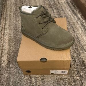 Women’s Neumel Uggs